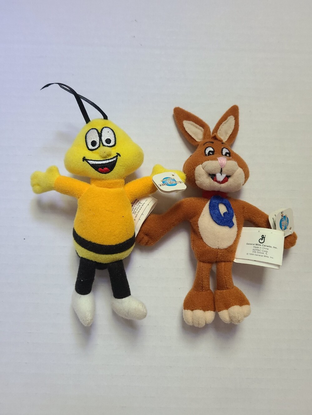 Vintage 1994 General Mills Canada Cereal Plush Lot - Buzz Bee & Trix Rabbit Tags